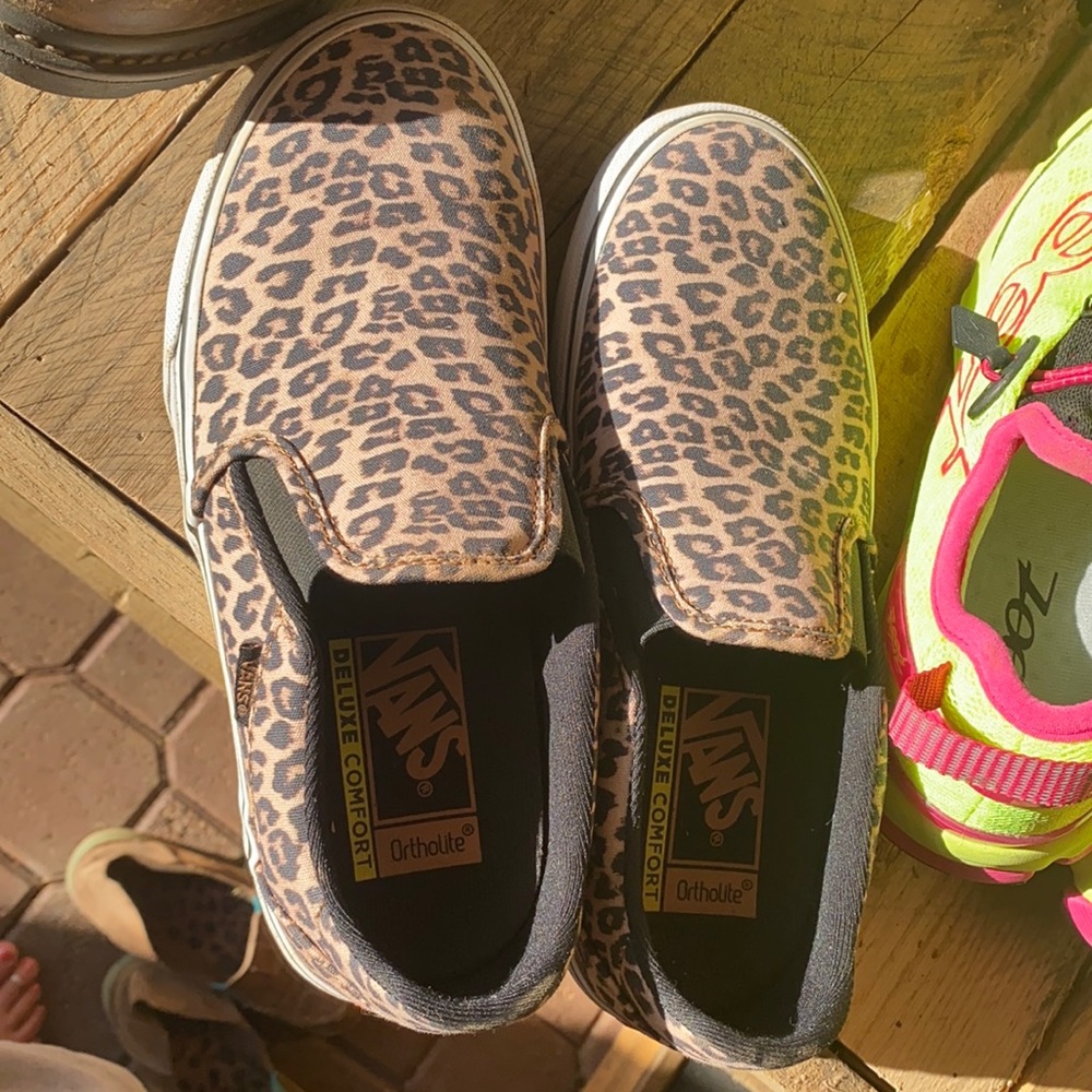 Women’s vans size 7.5 slip on